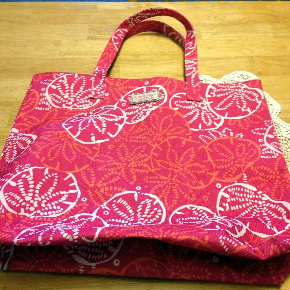 Lilly Pulitzer for Estee Lauder large floral tote